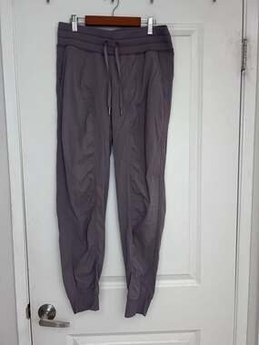 Lululemon Dance Studio Mid-Rise Joggers Size 8 29”